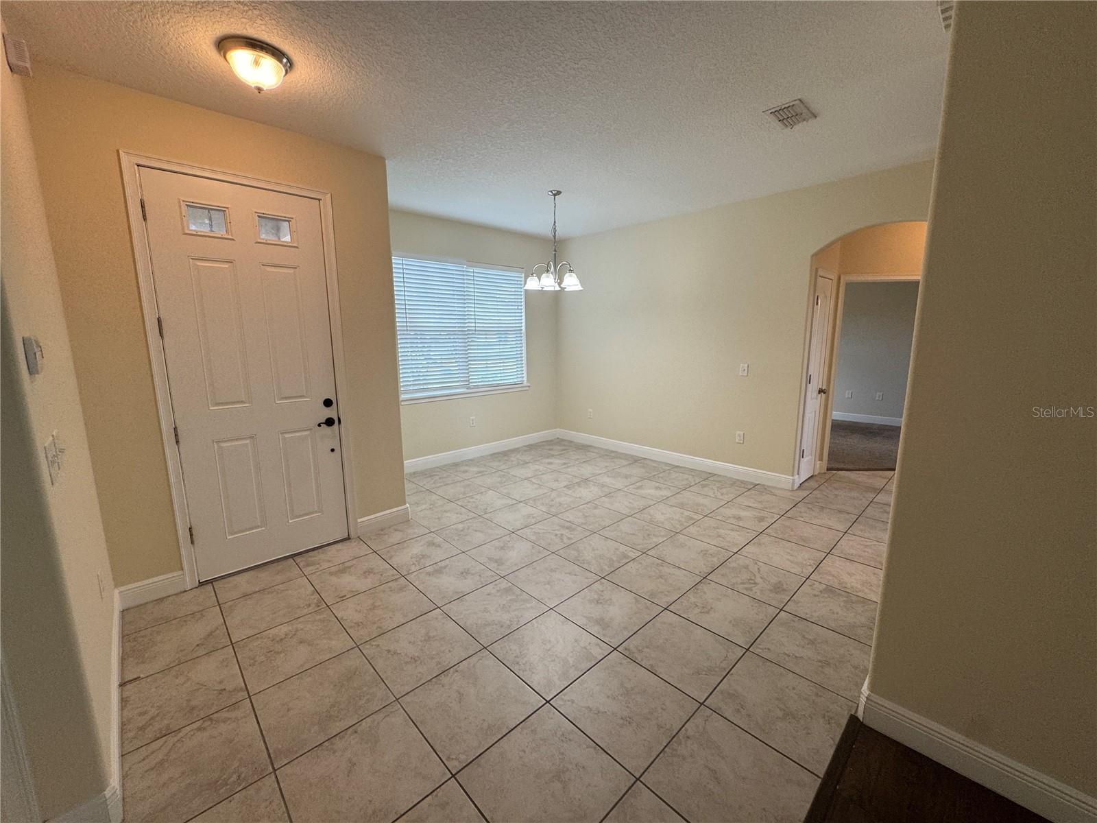 EMERALD POND SUB - Residential Lease