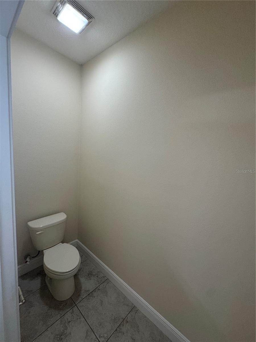 EMERALD POND SUB - Residential Lease