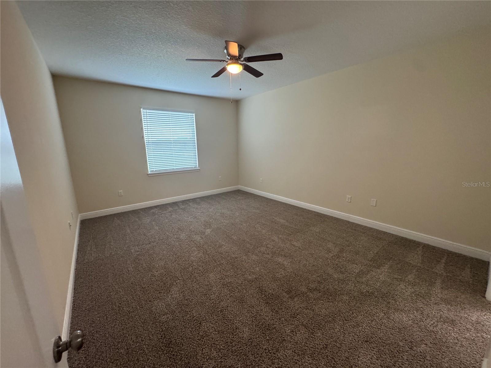 EMERALD POND SUB - Residential Lease