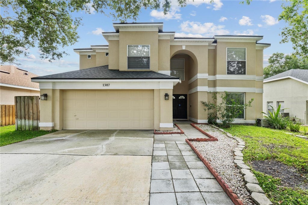 Photo of 1307 Lochbreeze Way, Orlando, FL 32828 (MLS # O6443468)