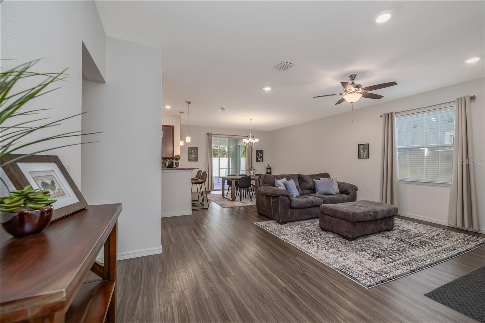 18 OAKLEAF WAY