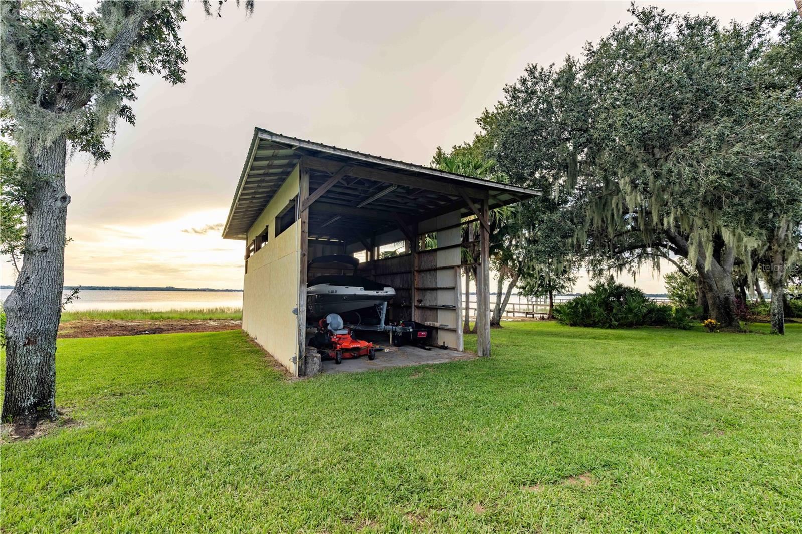 LAKE REEDY HILLS - Residential