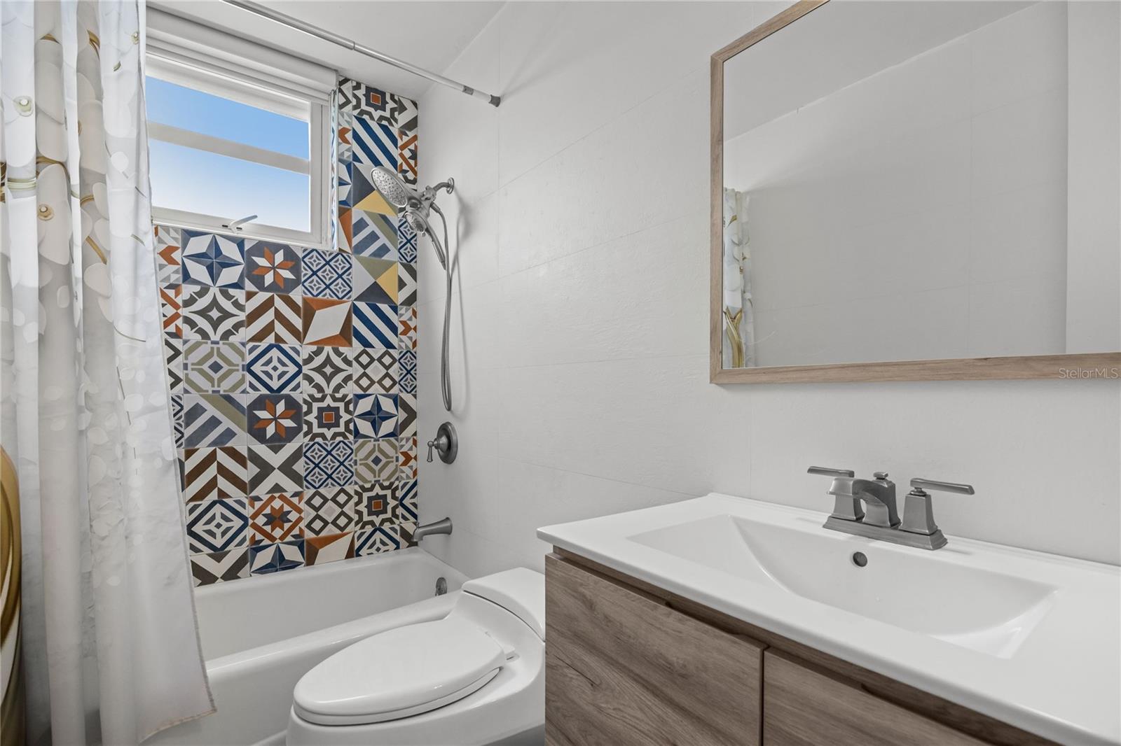 COSTA DORADA - Residential