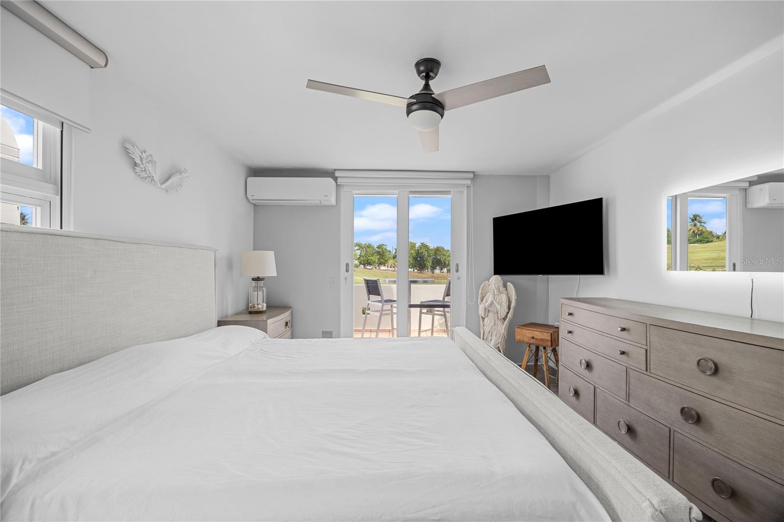 COSTA DORADA - Residential