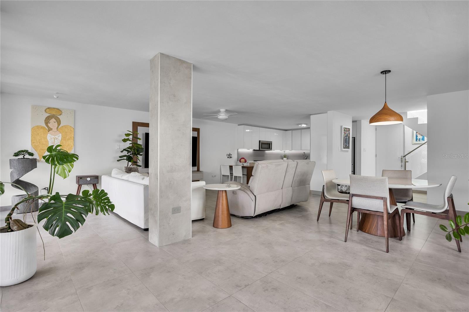 COSTA DORADA - Residential