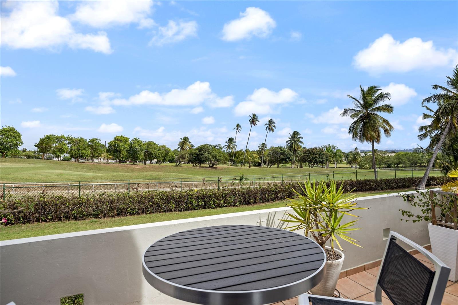 COSTA DORADA - Residential