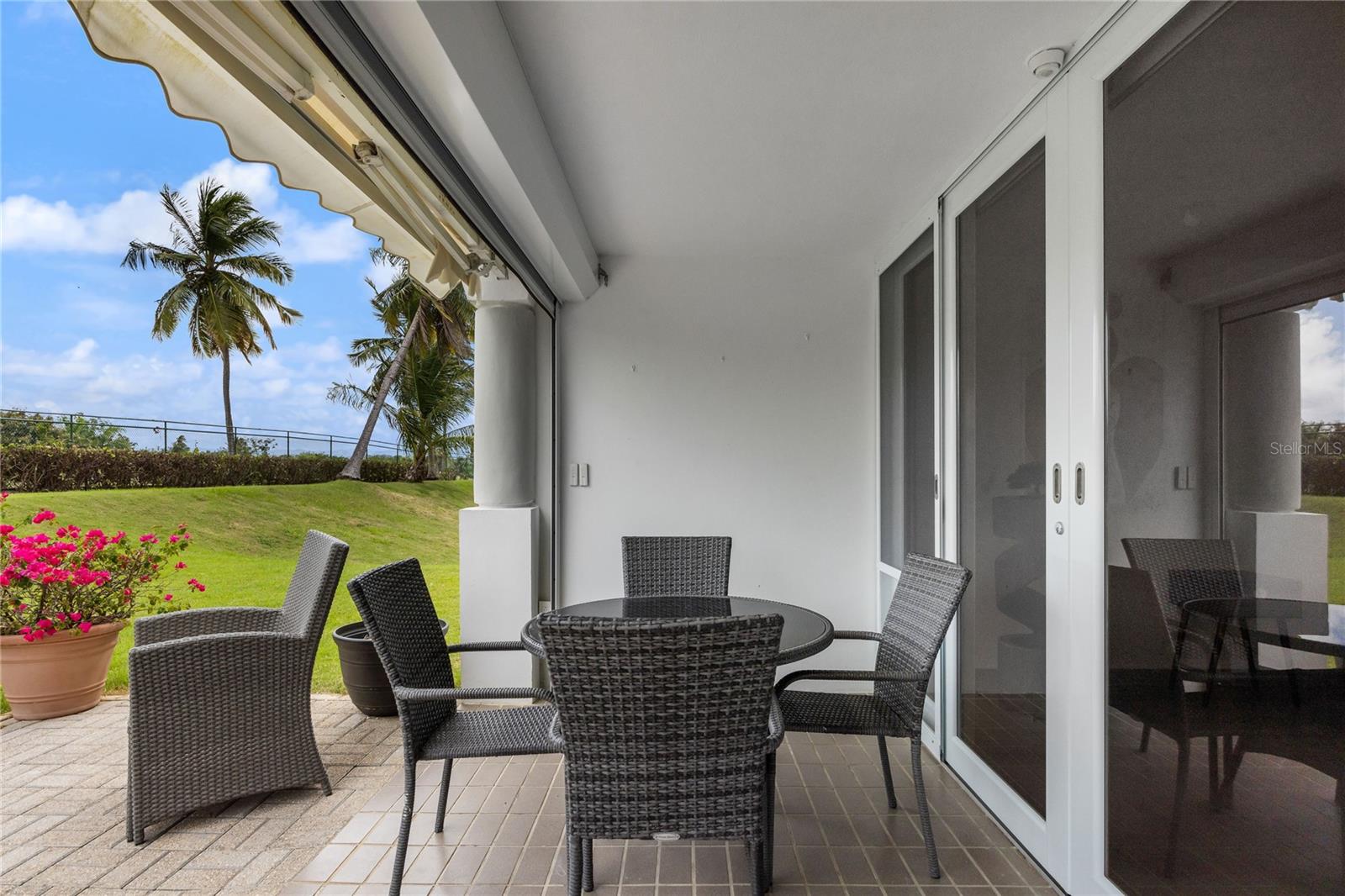 COSTA DORADA - Residential