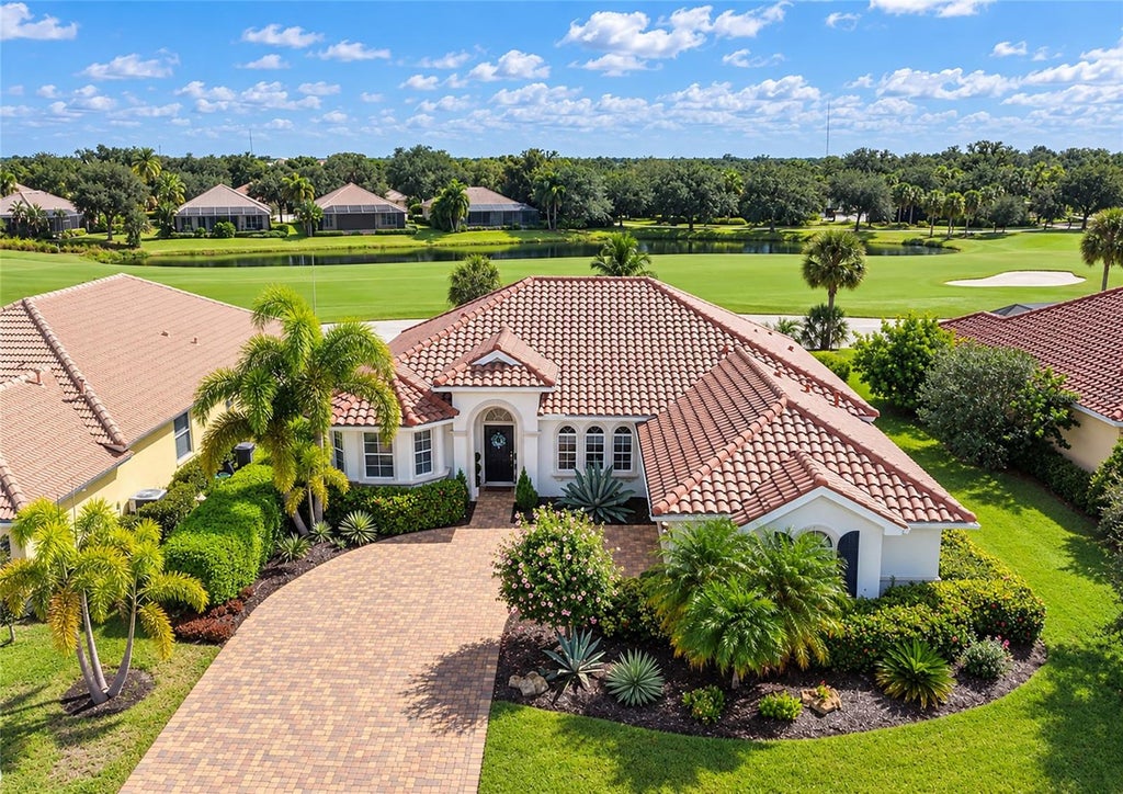 Photo of 9719 Discovery Terrace, Bradenton, FL 34212 (MLS # A4706980)