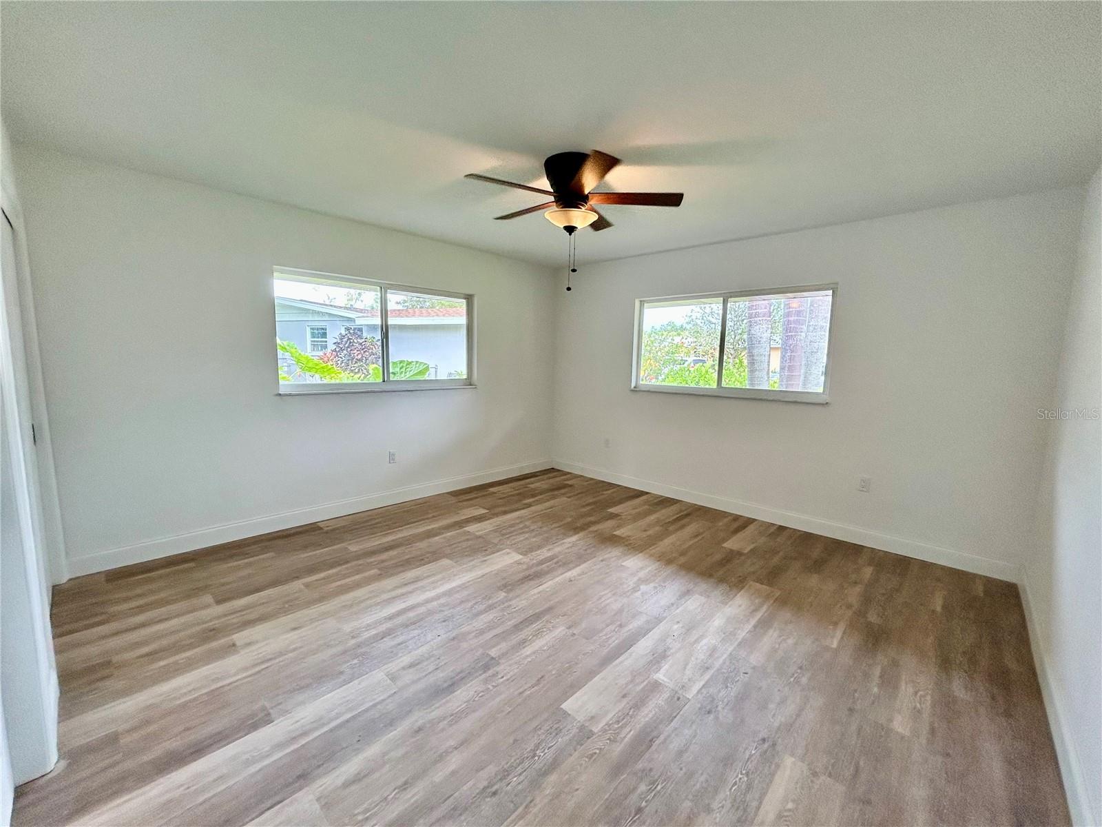 SOUTH GATE - Residential