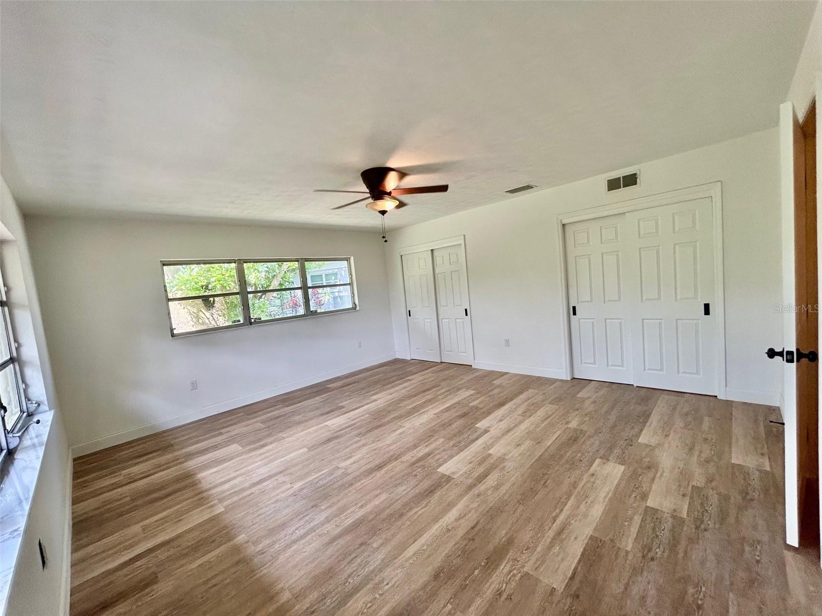 SOUTH GATE - Residential