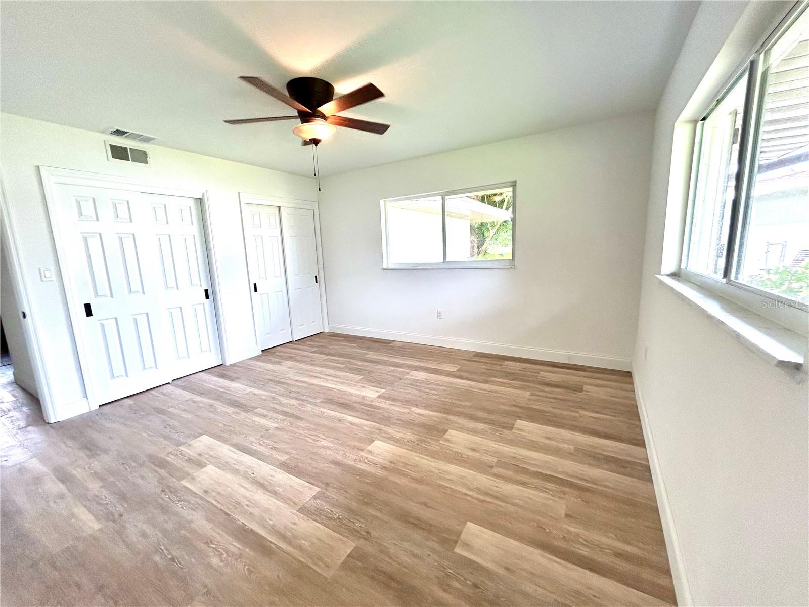 SOUTH GATE - Residential
