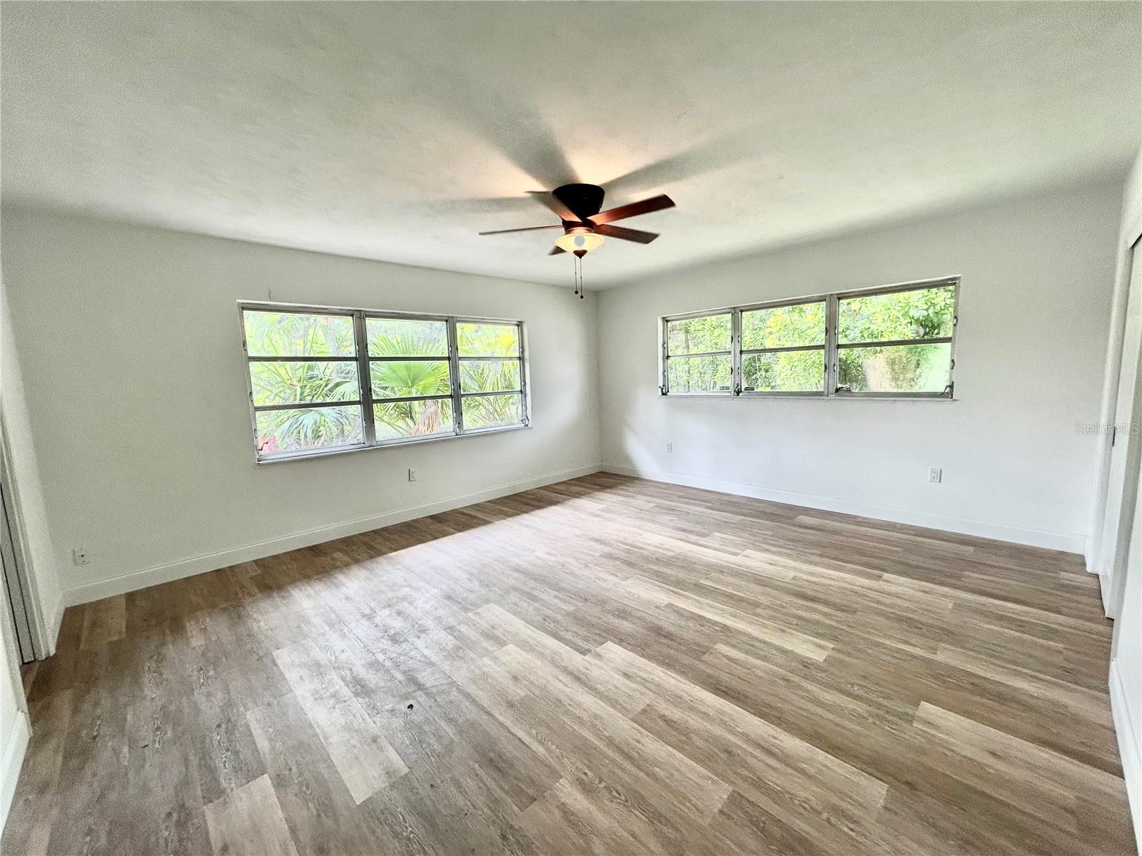 SOUTH GATE - Residential