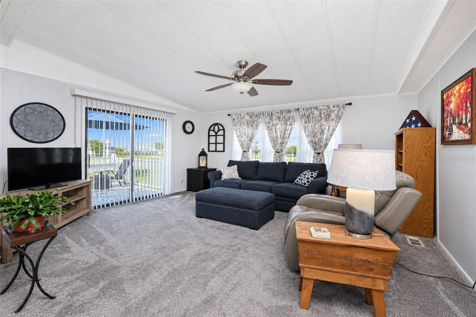 6174 REDWING AVENUE, ENGLEWOOD, FL, 34224 2 6174 REDWING AVENUE