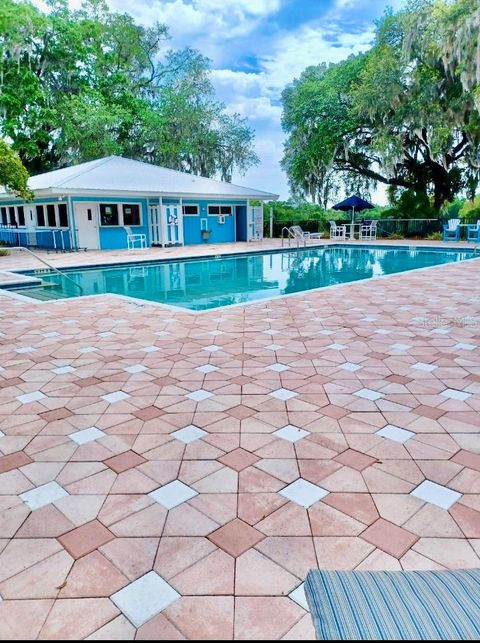 A home in DUNNELLON