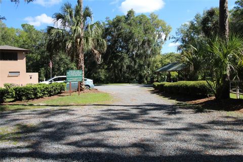 A home in DUNNELLON