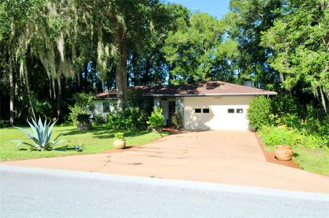 A home in DUNNELLON