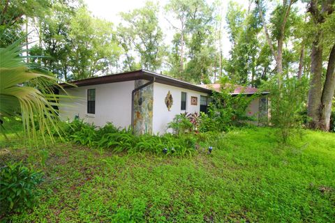 A home in DUNNELLON