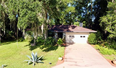 A home in DUNNELLON