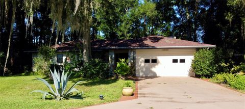 A home in DUNNELLON