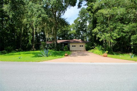 A home in DUNNELLON