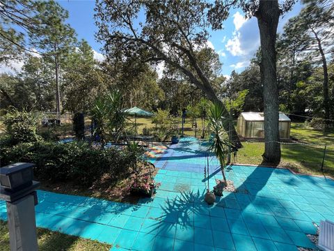 A home in HOMOSASSA