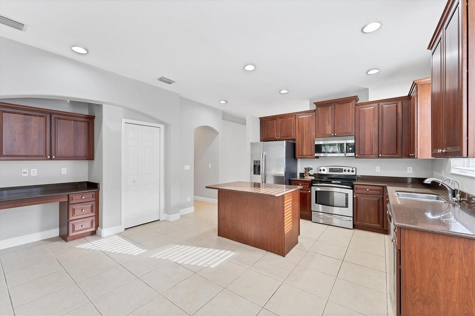 STONEYBROOK AT VENICE - Residential