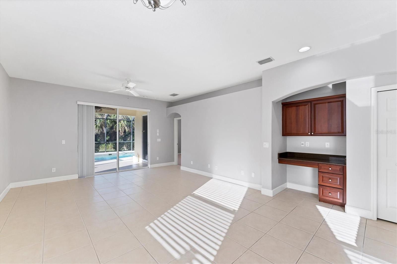 STONEYBROOK AT VENICE - Residential