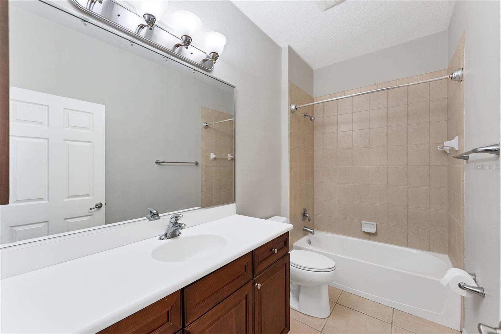 STONEYBROOK AT VENICE - Residential