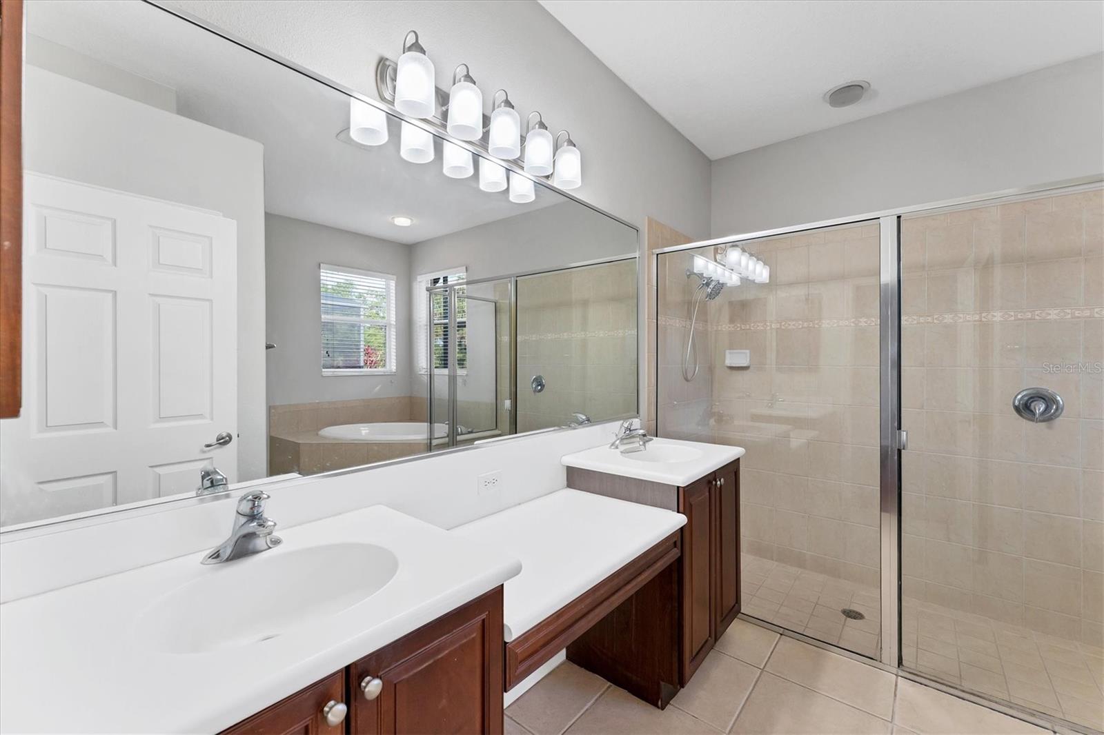 STONEYBROOK AT VENICE - Residential