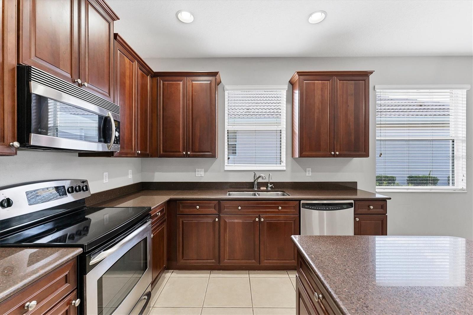STONEYBROOK AT VENICE - Residential