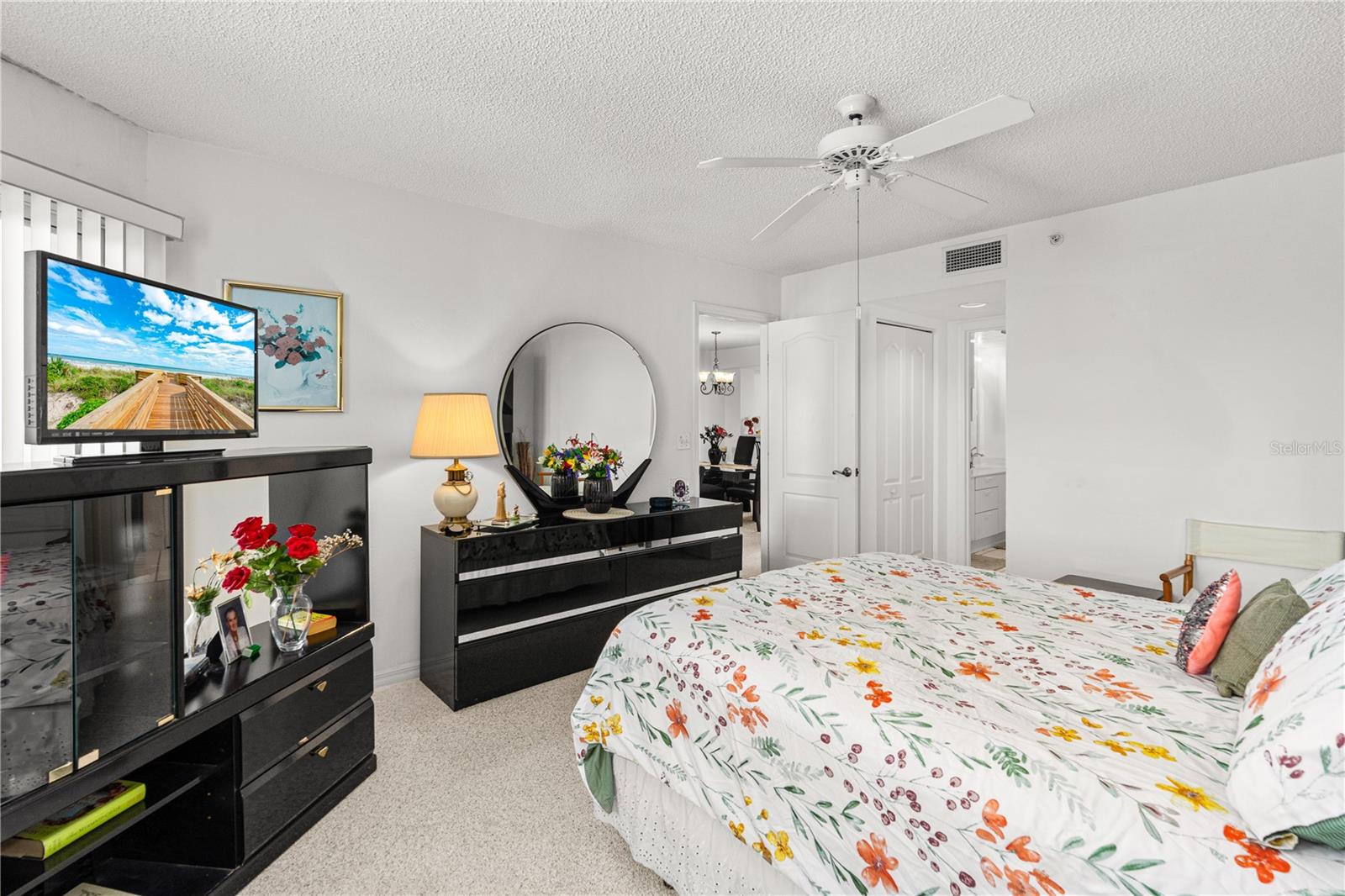 OCEANS CLOVERLEAF CONDO - Residential
