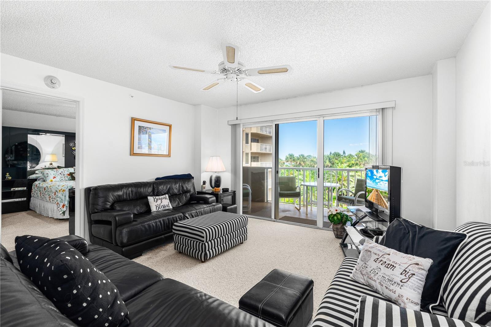 OCEANS CLOVERLEAF CONDO - Residential