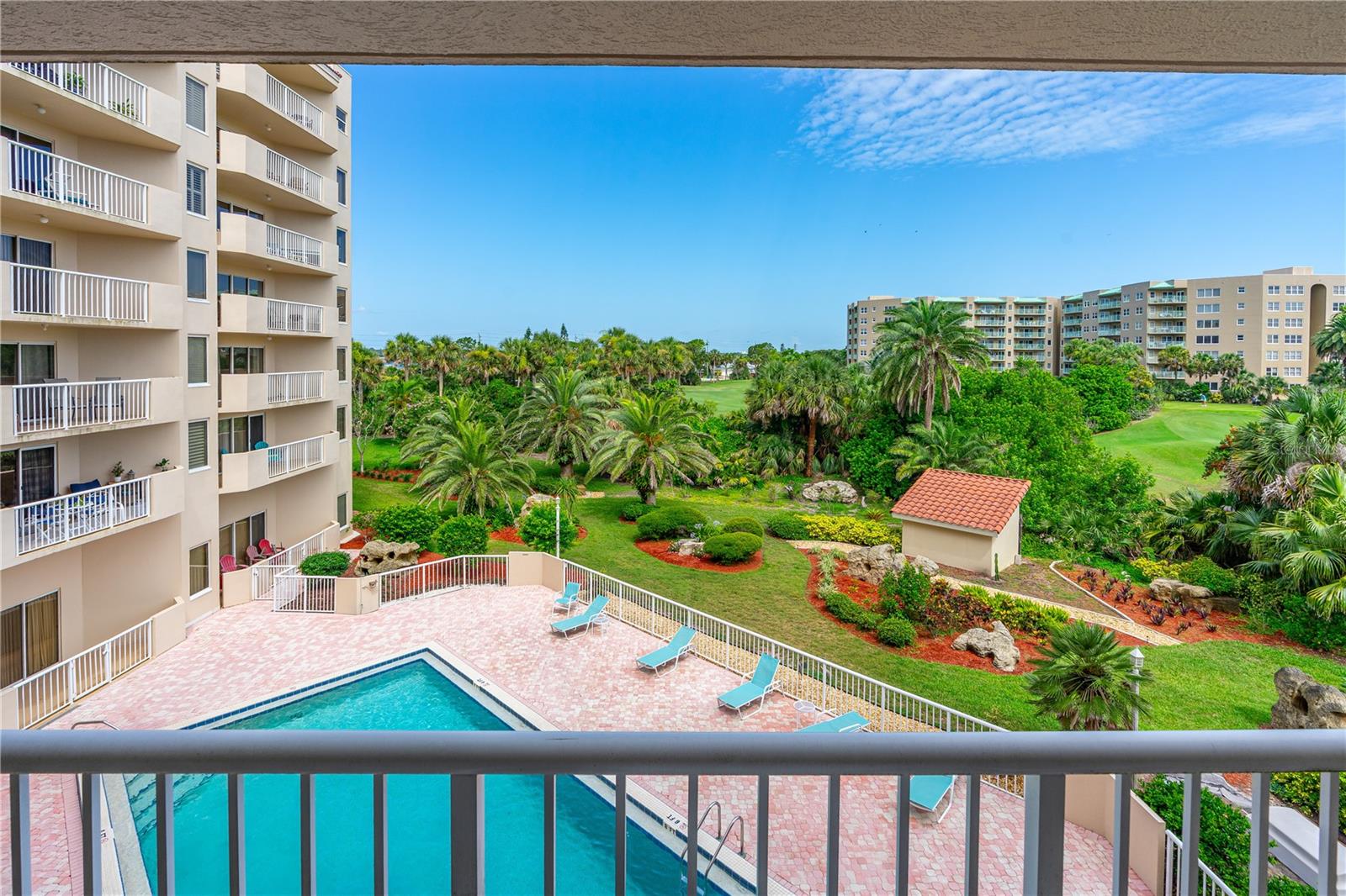 OCEANS CLOVERLEAF CONDO - Residential