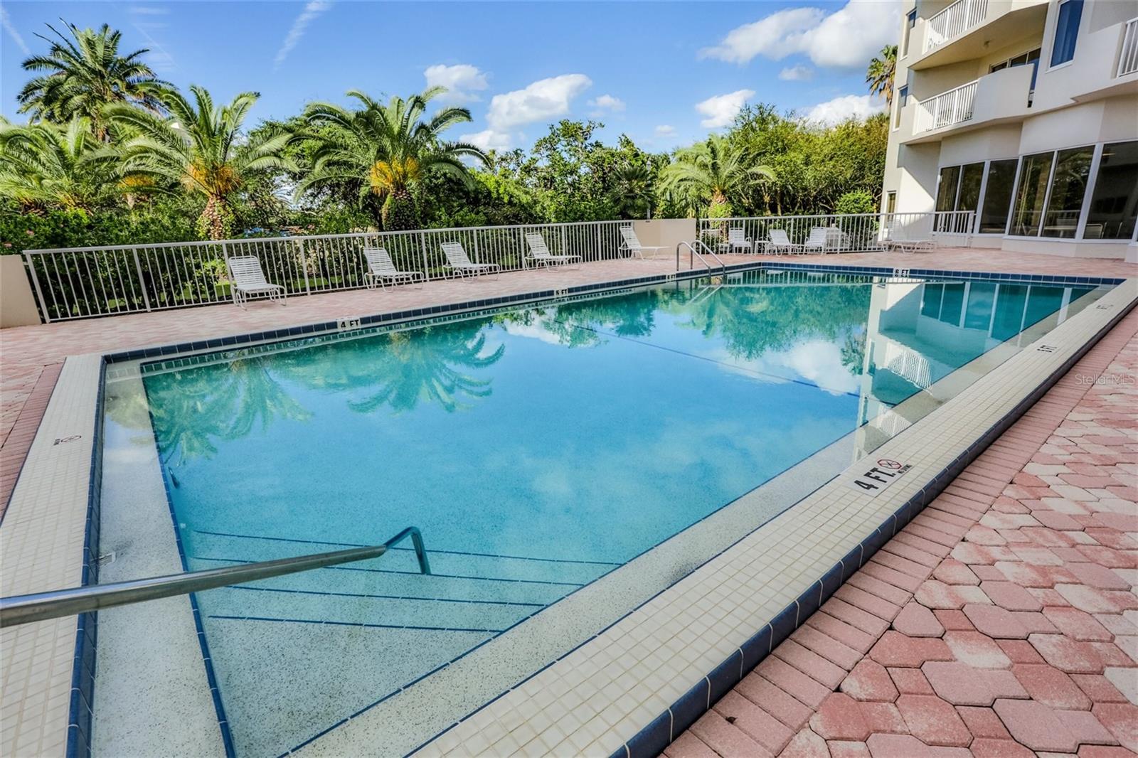 OCEANS CLOVERLEAF CONDO - Residential