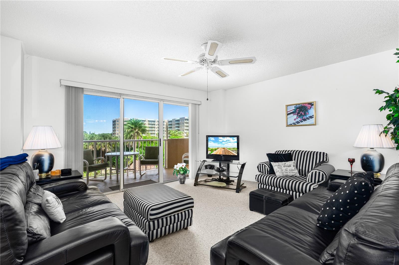 OCEANS CLOVERLEAF CONDO - Residential