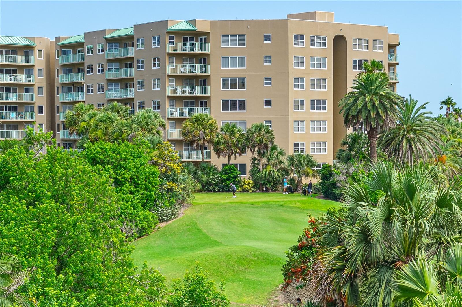 OCEANS CLOVERLEAF CONDO - Residential