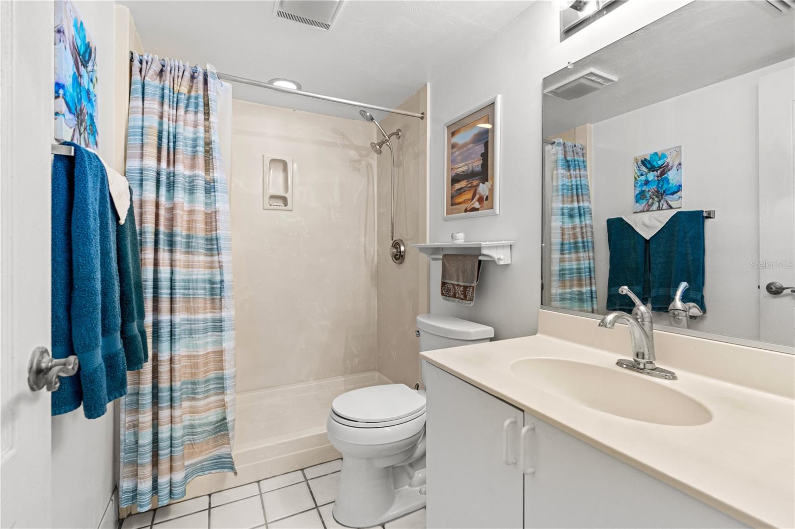 OCEANS CLOVERLEAF CONDO - Residential