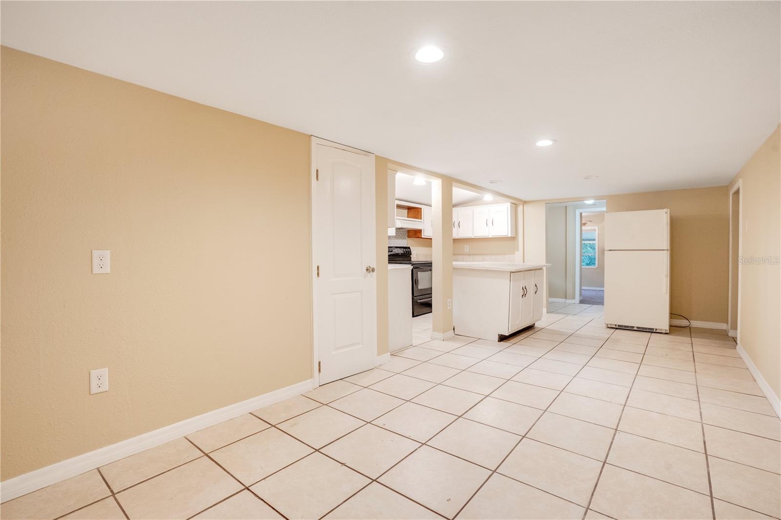 CARASTAL MANOR ADD - Residential Lease