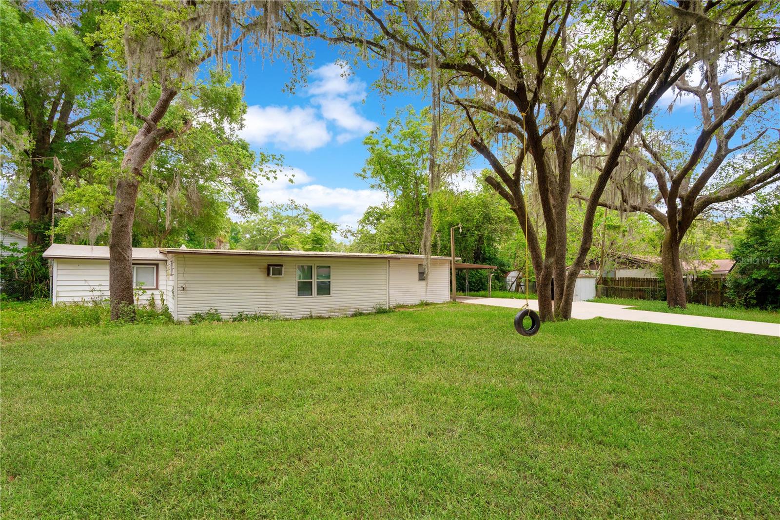 CARASTAL MANOR ADD - Residential Lease