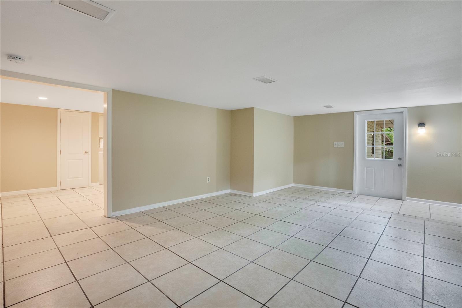 CARASTAL MANOR ADD - Residential Lease