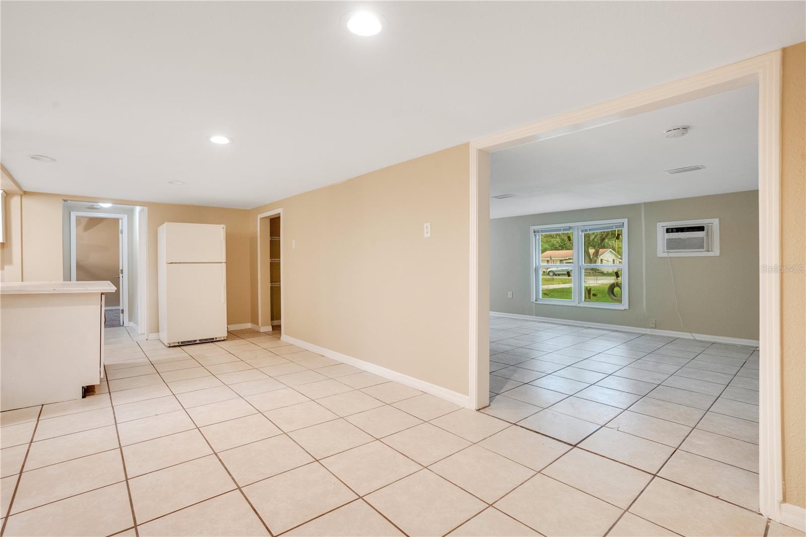 CARASTAL MANOR ADD - Residential Lease