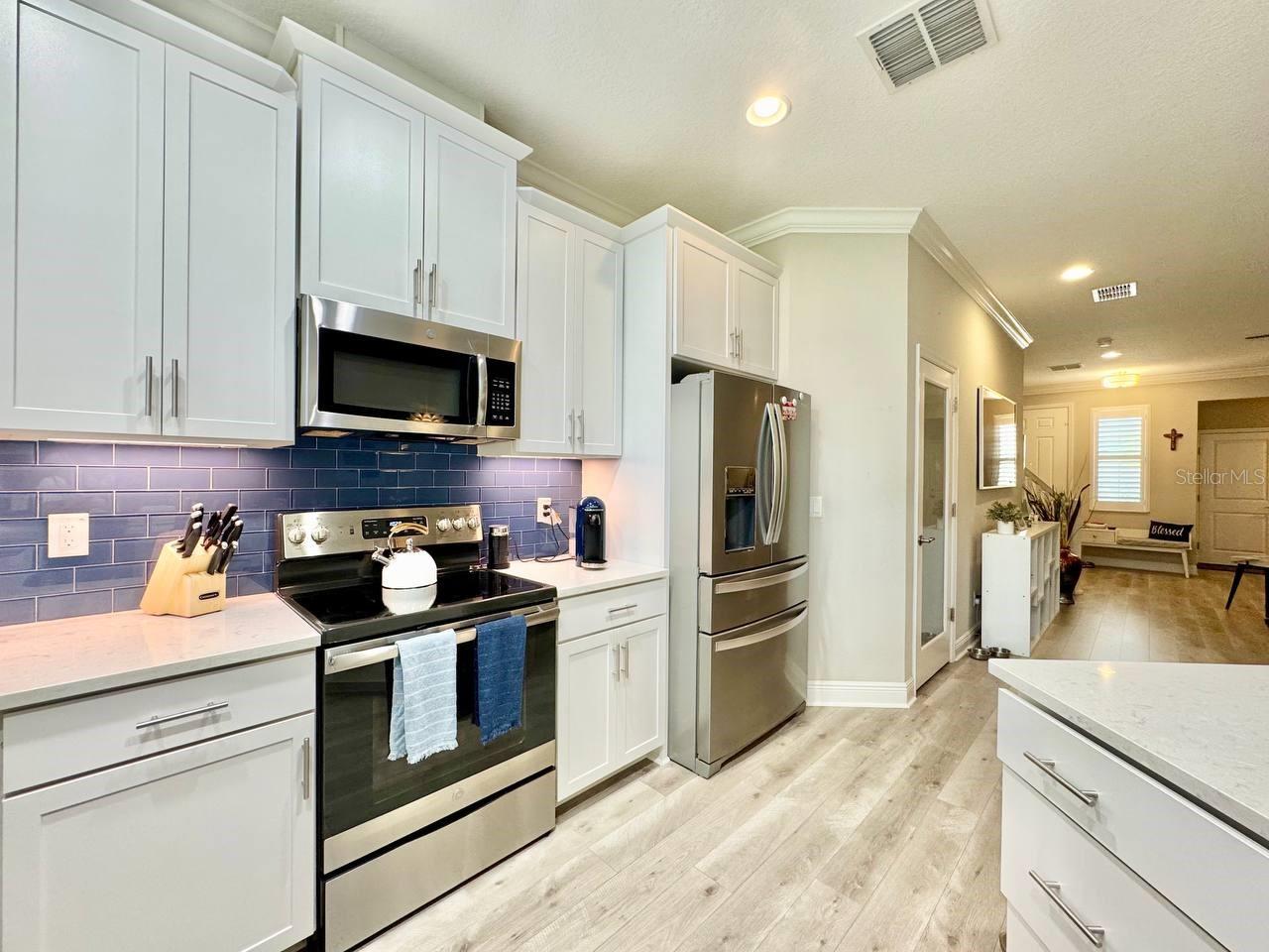TOWNS AT BELLEAIR GROVE - Residential Lease