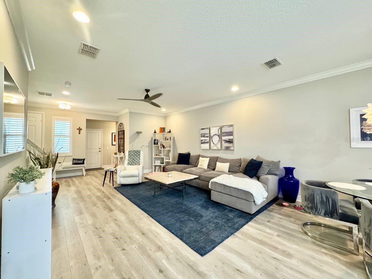 TOWNS AT BELLEAIR GROVE - Residential Lease