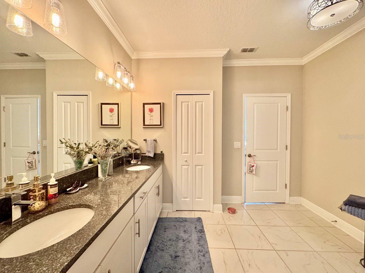 TOWNS AT BELLEAIR GROVE - Residential Lease