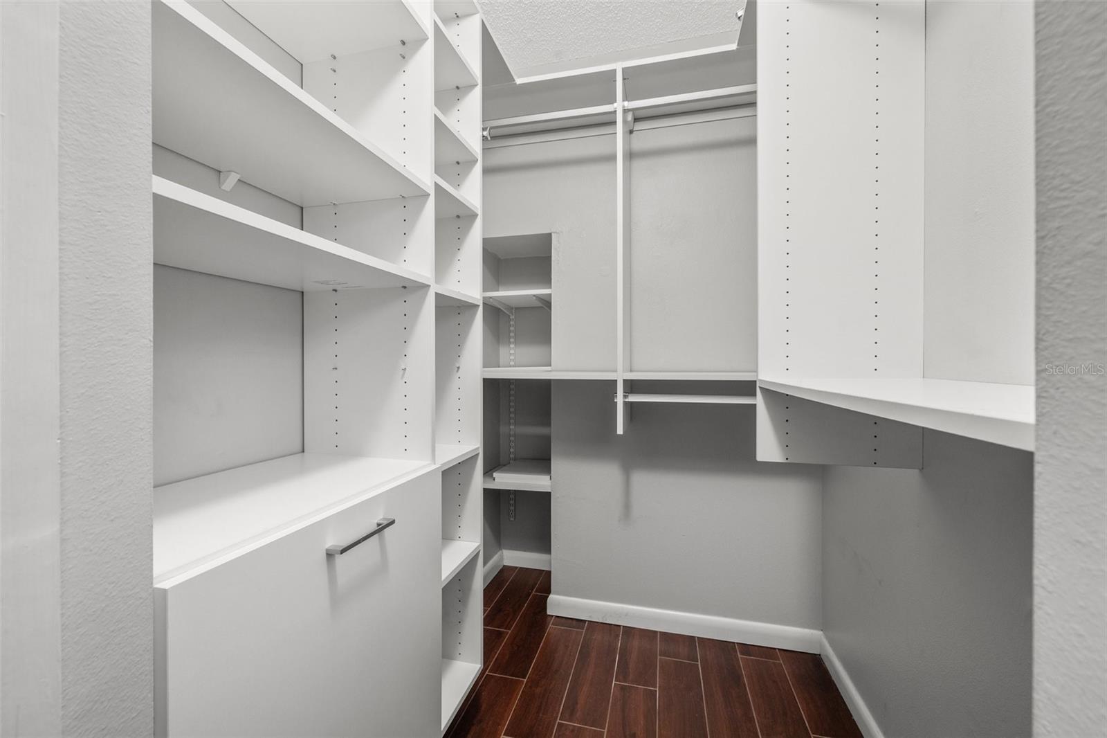 IMPERIAL OAKS CONDO - Residential Lease