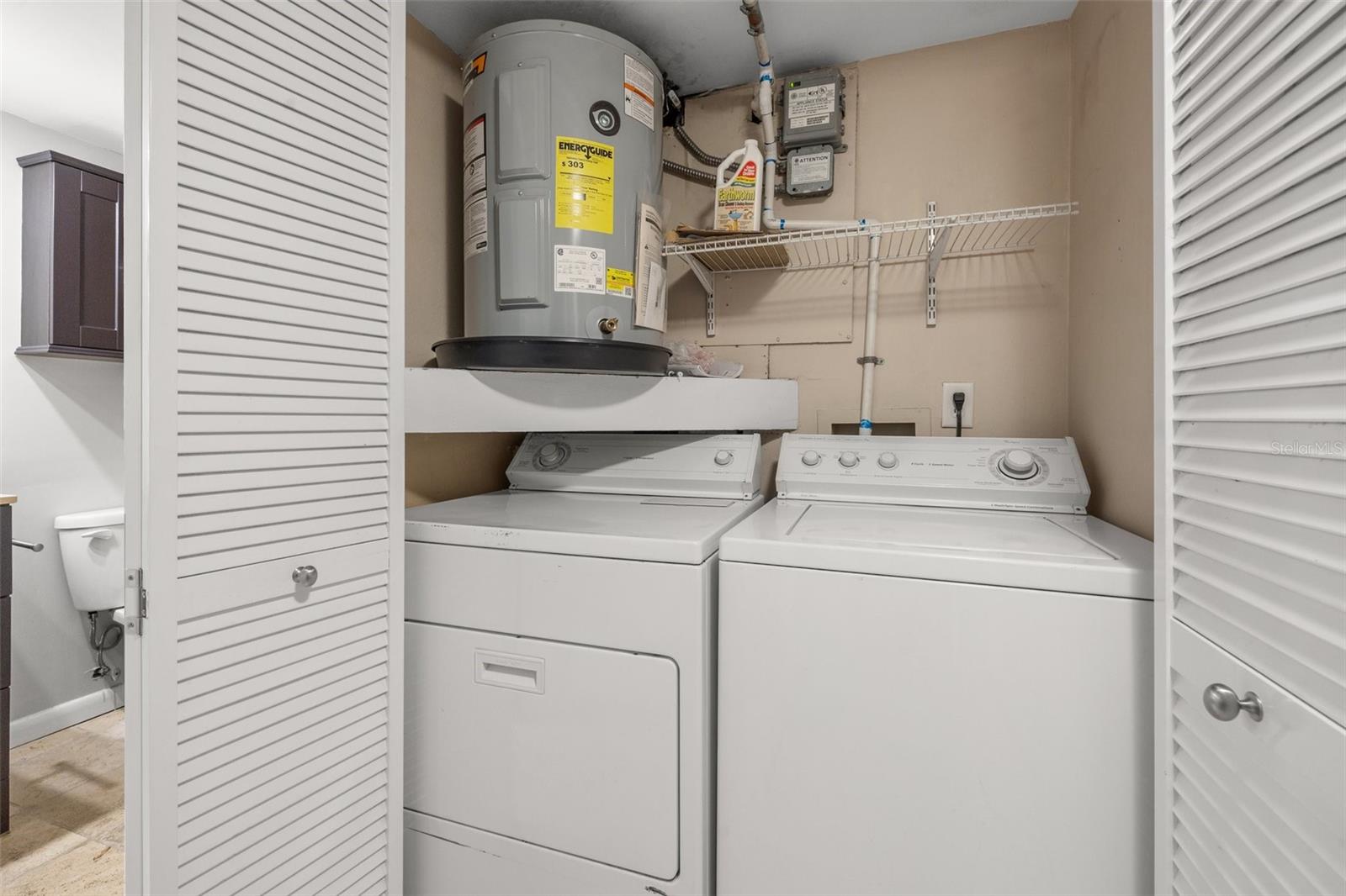 IMPERIAL OAKS CONDO - Residential Lease