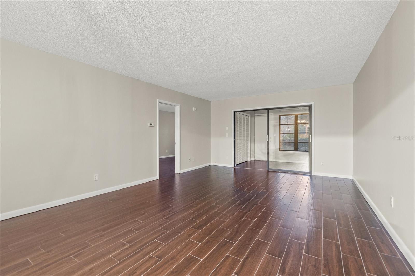 IMPERIAL OAKS CONDO - Residential Lease