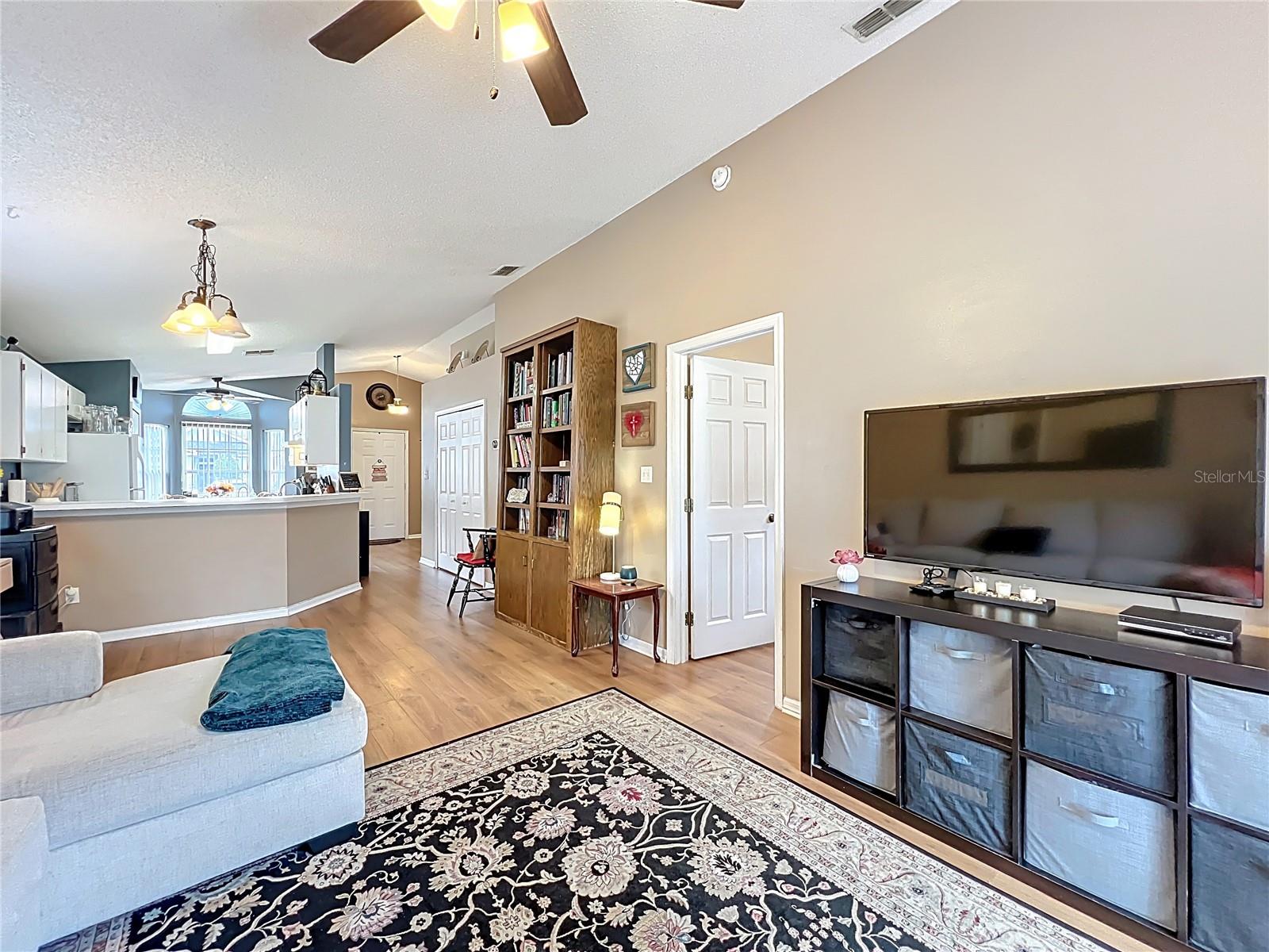 DEER RUN UNIT 14B - Residential