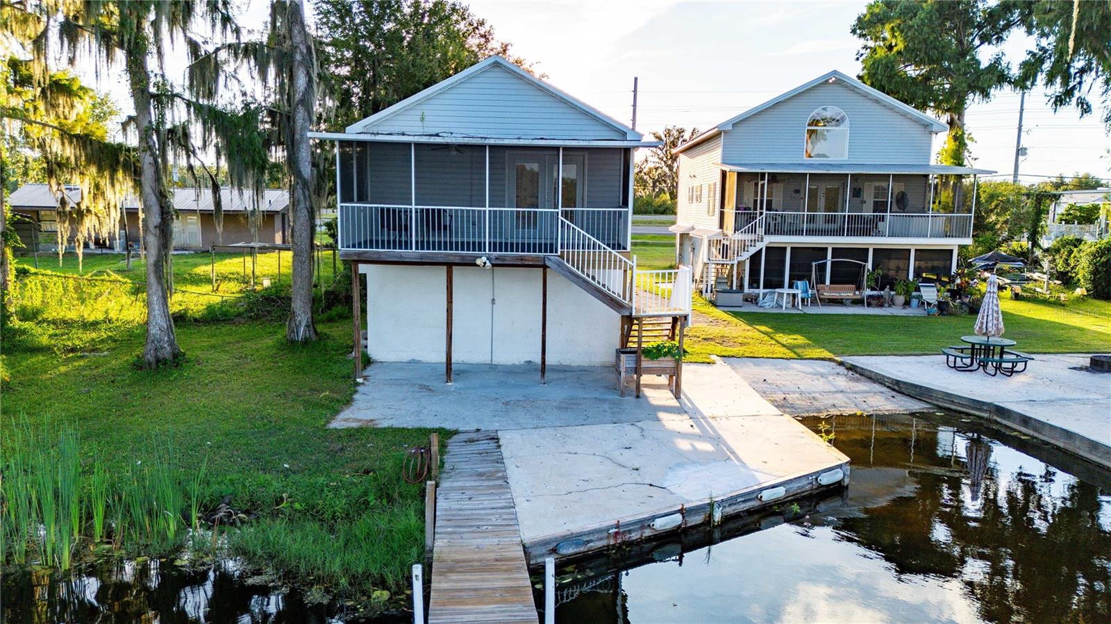 HIGHWAY LAKE ESTATES - Residential