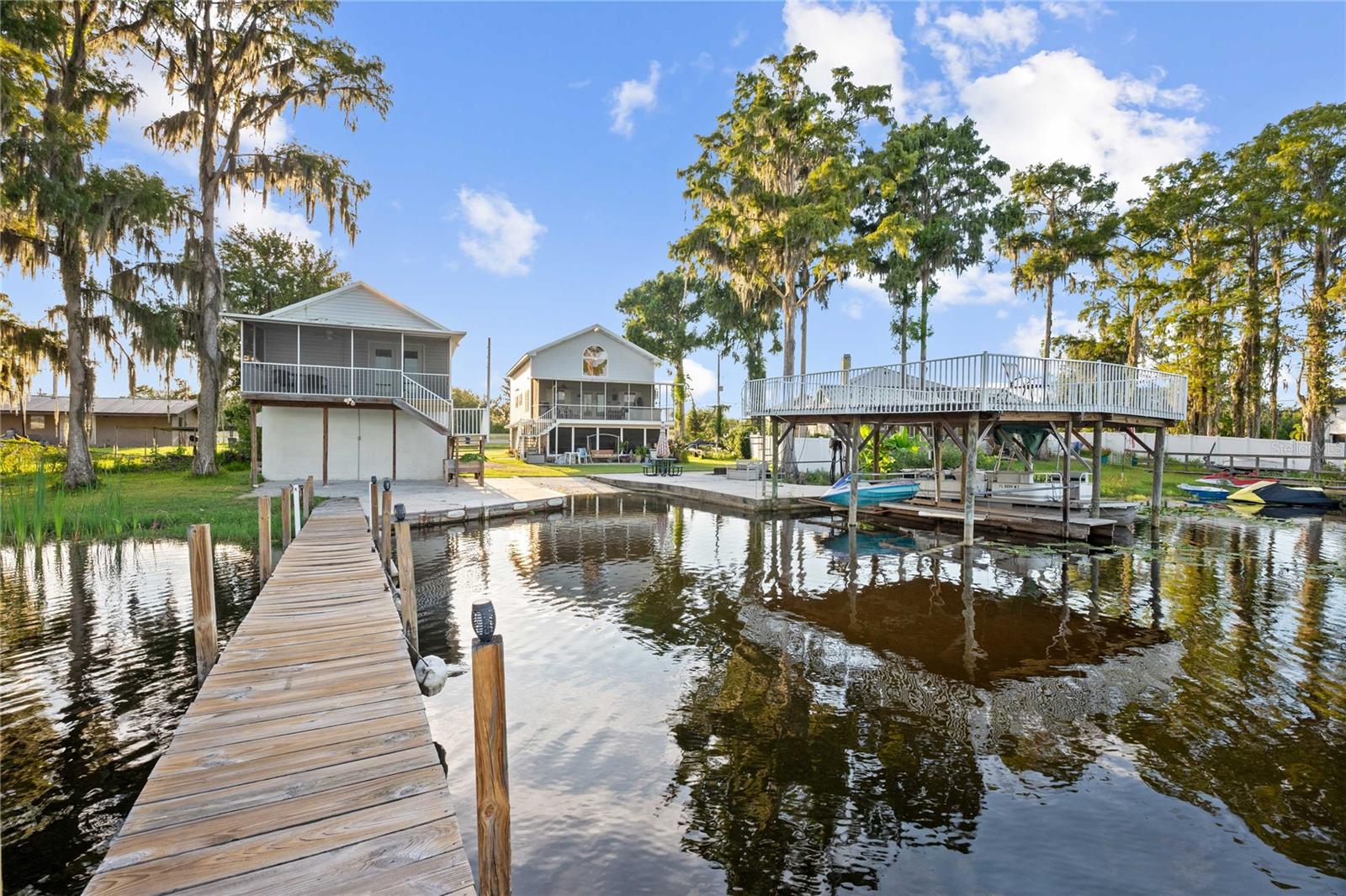 HIGHWAY LAKE ESTATES - Residential